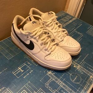 Size 9.5 - Nike SB Dunk Low White Gum